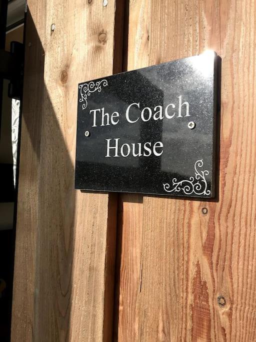 The Coach House Apartman Orbost Kültér fotó